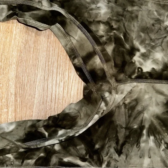 Lululemon Align Diamond Dye Leggings 25" - Picture 6 of 6